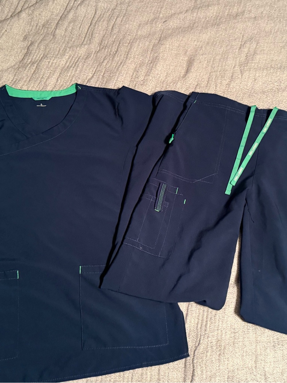 Women’s Carhartt Force Navy and Green Contrast V-Neck Scrub set